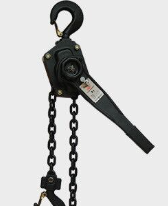 水泥厂使用手扳葫芦起吊重物严禁超载作业